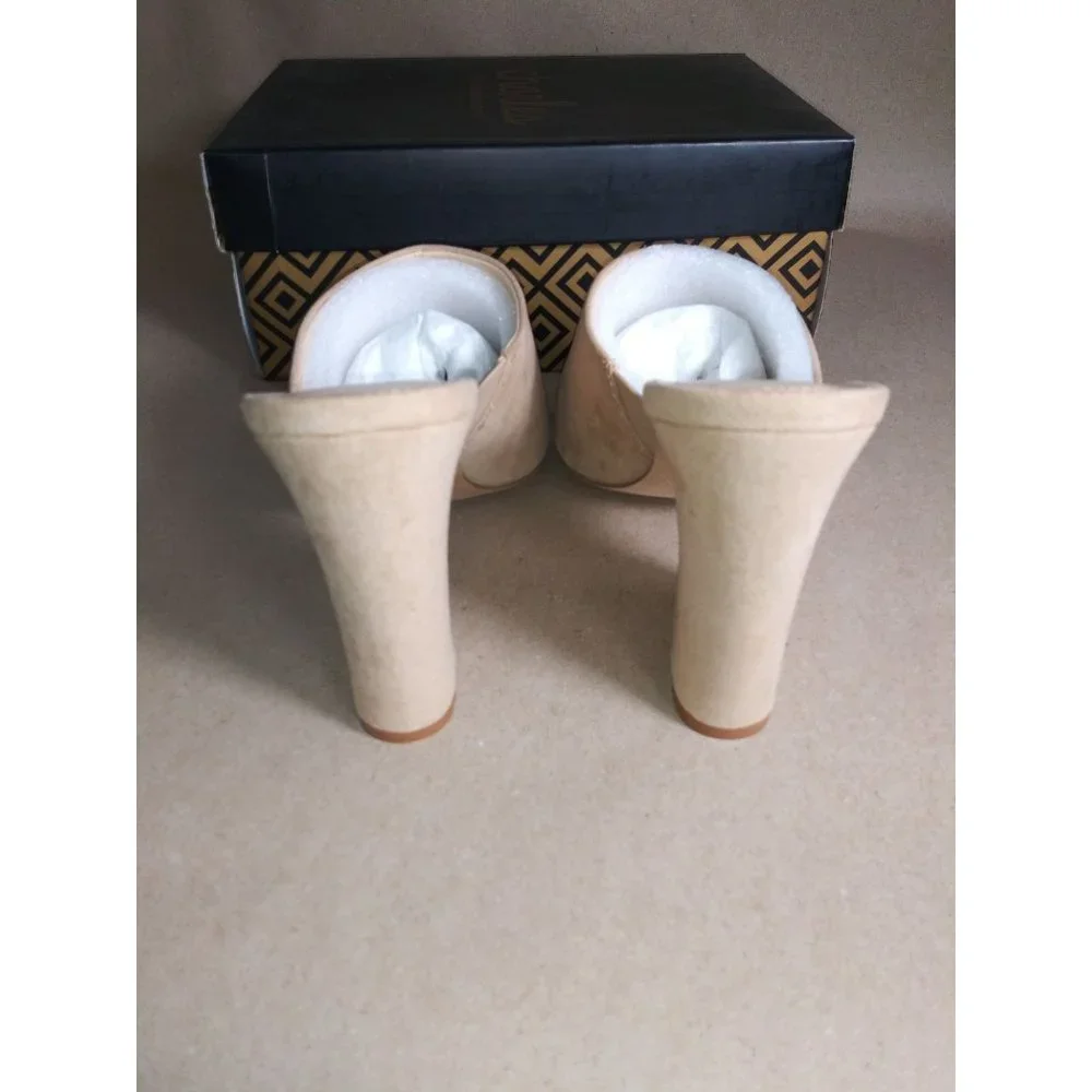 Charles By Charles David Hector Heeled Sandals Size 9.5 Color: Nude - Picture 2 of 5